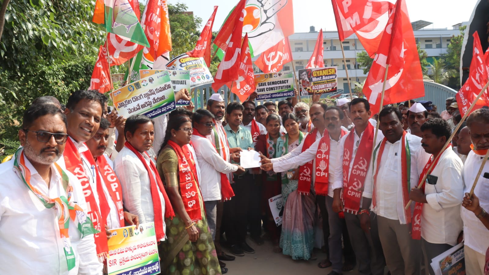 Narayanpet opposition leaders protest